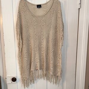 Women’s Crochet Fringe Poncho Sweater Tan 1X Cottage Boho Hippie Fairy Open Knit